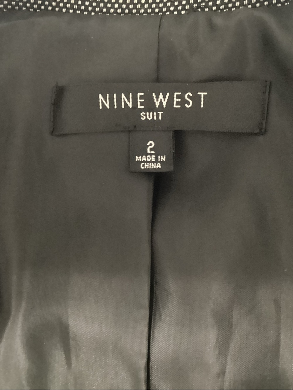 Nine West Size 2 Gray Skirt Suit Black Trim Lined - Picture 13 of 13
